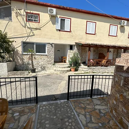 Jona Rooms Himara Kültér fotó