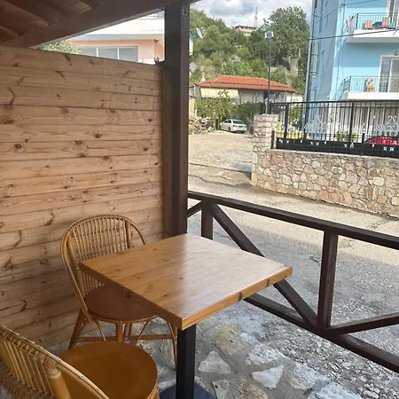 Jona Rooms Himara Kültér fotó
