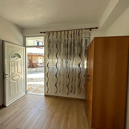 Jona Rooms Himara Kültér fotó