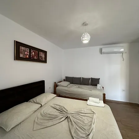 Jona Rooms Himara Kültér fotó