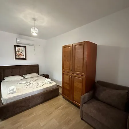 Jona Rooms Himara Kültér fotó