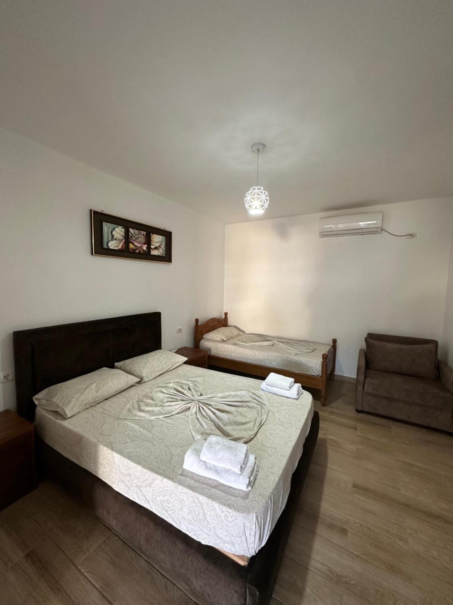 Jona Apartman Himara